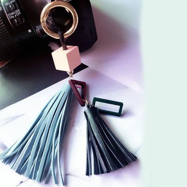 

мода кожаные кисточки ключевой цепочки с двумя кисточками с деревянным аксессуаром для автомобильного брелок для брелок клавиатура ювелирные, Silver