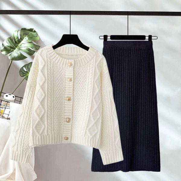 

autumn winter 2020 new sweater, coat and knitted skirt two piece suit, Black;gray