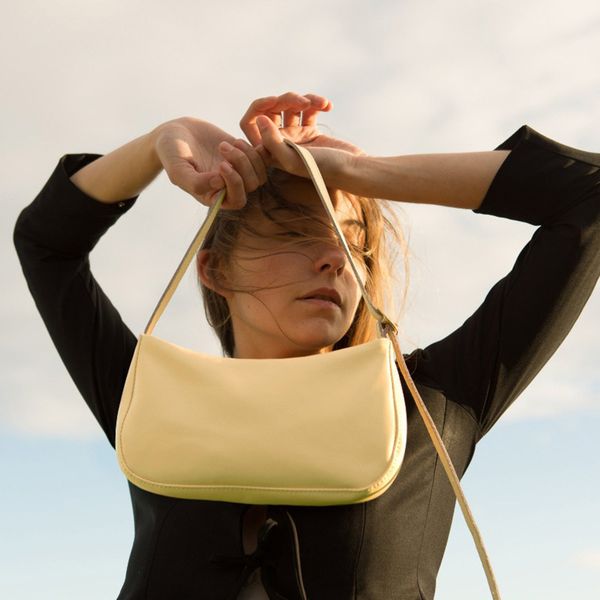 

2022 new fashion bag simple handbag armpit shoulder wallets small french stick bag luxury pu handbags designer bags color 6 size 25*5*13cm