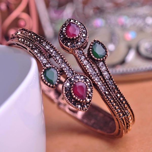 

new design exquisite vintage bangles carved charm spiral pulsera pulseiras femininas masculina, Black
