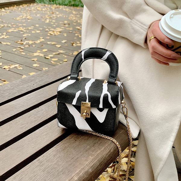 

mini designer central unit leather strap bag for women, Black;red