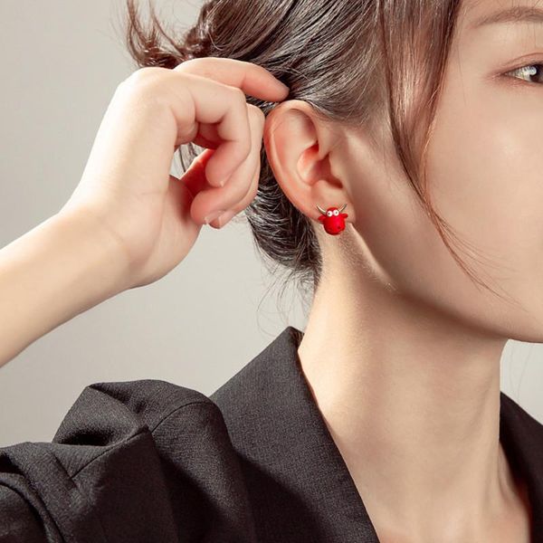 

stud 2021 korean three-dimensional animal red cartoon calf cute temperament net earrings s925 pin, Golden;silver