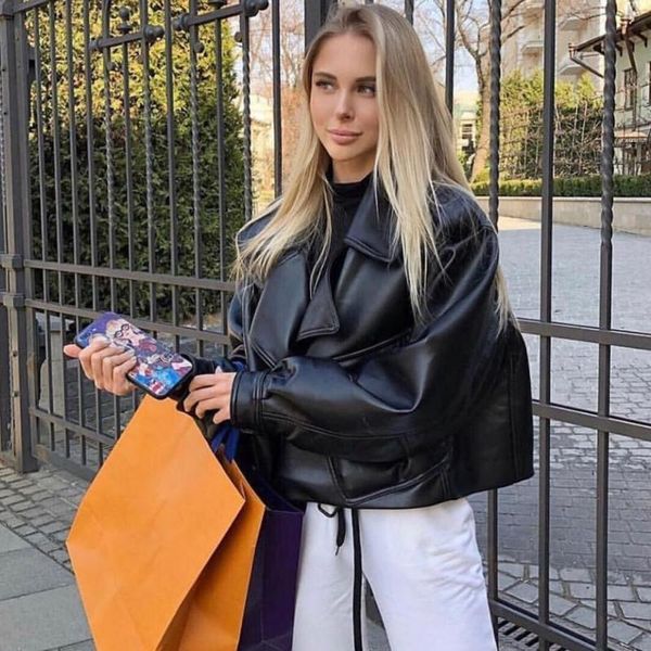 

fmfssom new autumn women faux leather jacket pu motorcycle biker red coat turndown collar loose streetwear black punk outerwear 210201