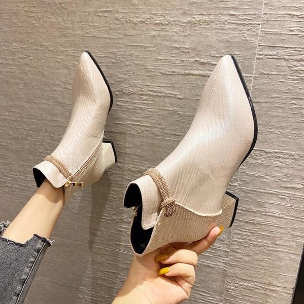 

2021 new all-match autumn and winter thick heel women's short boots, Black