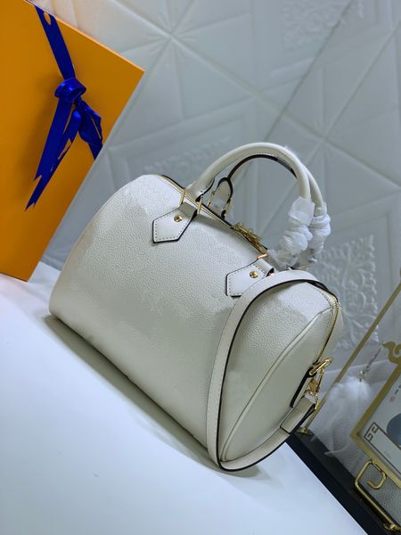 

2022 new famous designer's women's bag single shoulder portable diagonal straddle chain leather embossing 59273