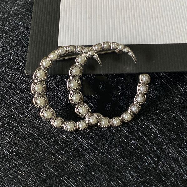 

women designer brooch pearl letter pin brooches ladies lapel pins pearl corsage jewelry accessary wedding gifts, Gray