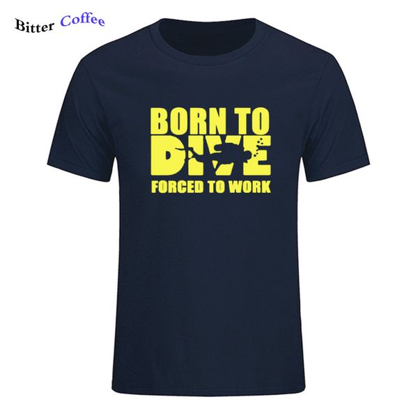 

лето born to dive принуждают работать t shirt мужчины повседневная короткие рукава o шеи tshirt юмор смешные погружение tshirt спорт толстов