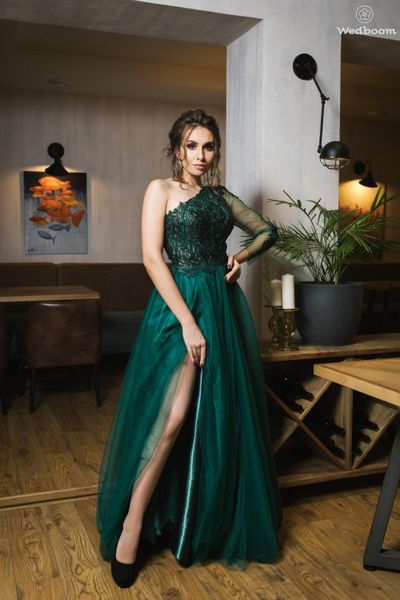 

dark green evening dresses one shoulder long sleeves prom dress side split lace appliques robes de soiree party gowns, Black;red
