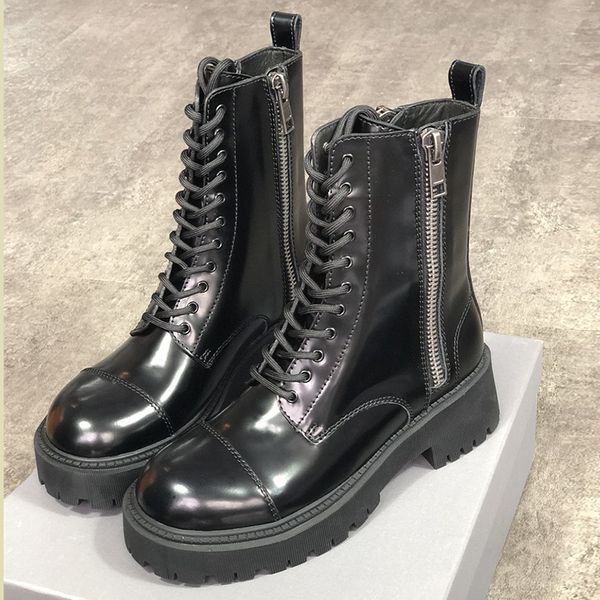 

2021 women designers tractor boots strike lace-up boot and platform shoes black brown white combat boot winter shoes
