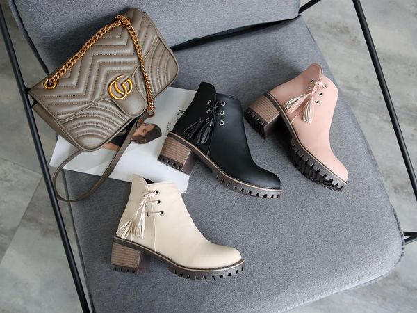 

pqecfs big size 34-43 2021 spring & autumn & winter women solid strange style high heels ankle boots 3 colors, Black