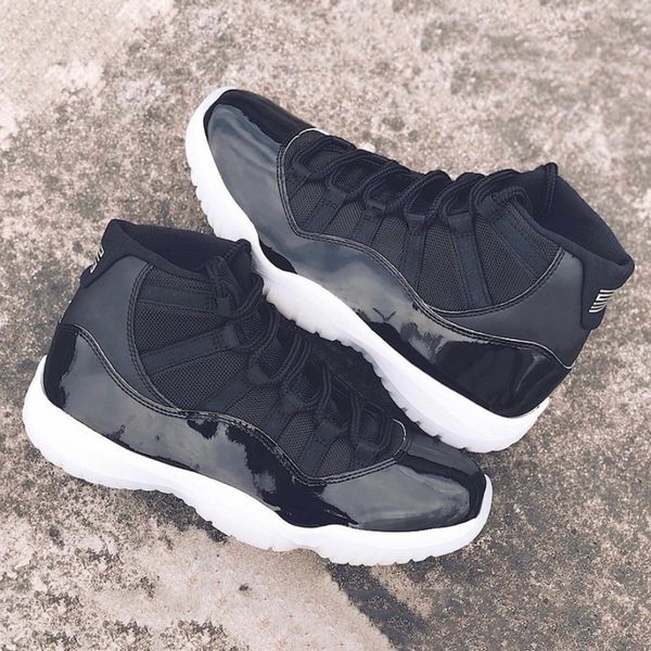 

sale 25th anniversary jumpman 11 mens basketball shoes 11s metallic silver eyelets ct8012-011 men women trainers sports sneakers, White;red