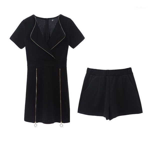 

2019 summer women's new black two-piece v-neck temperament slim high waist zipper chic + elastic waist shorts suit women z131, White