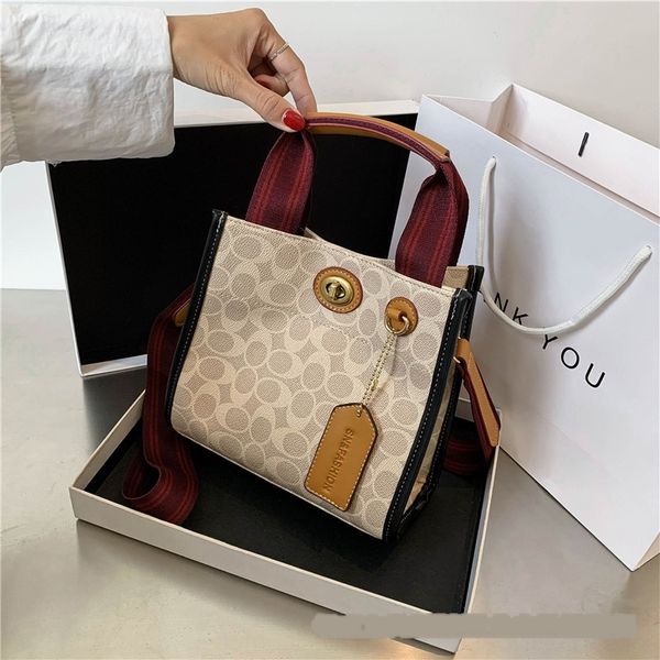 

new fashion women's new handbag handbagfashion women's handbag lysvd