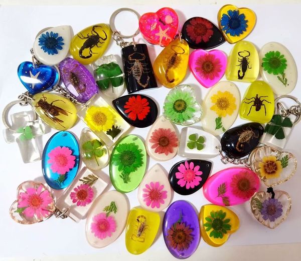 

30 pcs personalized flower four leaf clover insect charming vogue keychain, Slivery;golden