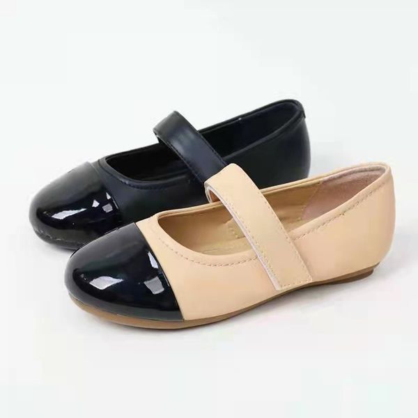 Sapatos baixos de designer para crianças, meninas, couro, primavera e outono, novo estilo britânico, emenda preta, sola macia, moda bebê, princesa, solteiro, sapatos