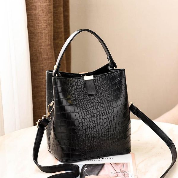 

women's bag 2020 new simple and fashionable korean board bucket women's bag portable shoulder trend of all kinds