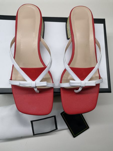 

2020 лета новых кожаные подошвы высокого качества женщины сандалии низкой пятка способ вскользь тапочки, Black