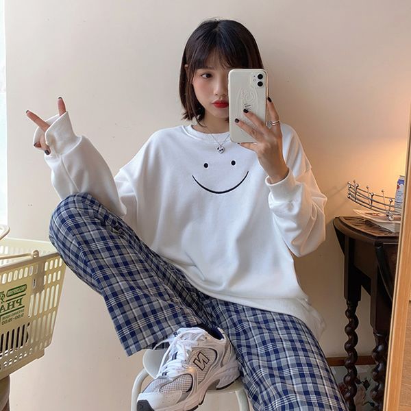 

2021 New Autumn female thin sweatshirts long sleeve cartoon smile embroidered sweatshirt of pullovers women (f4104) P2JM, Black
