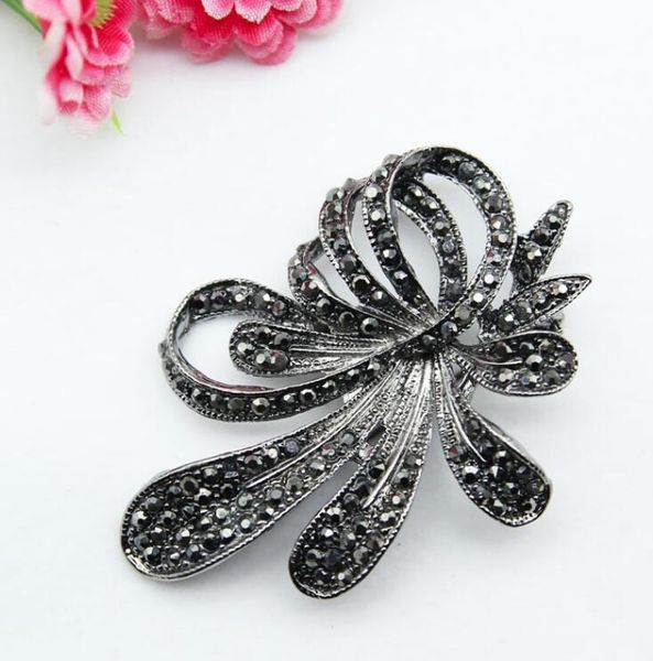 Rhinestone Siyah Çiçek Kadınlar Için Broşlar Vintage Antika Broş Pin Zarif Zarif Broches Yeni Yıl Hediye GC786