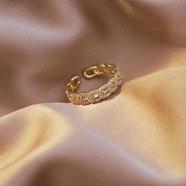 

2020 new contracted shiny crystal adjustable senior rings fashion elegant geometric fine women opening party rings, Golden;silver
