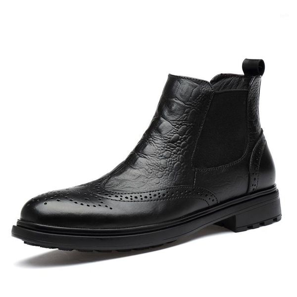 

large size men casual warm plush boots cow leather winter shoes carved brogue shoe alligator grain bullock ankle botas1, Black