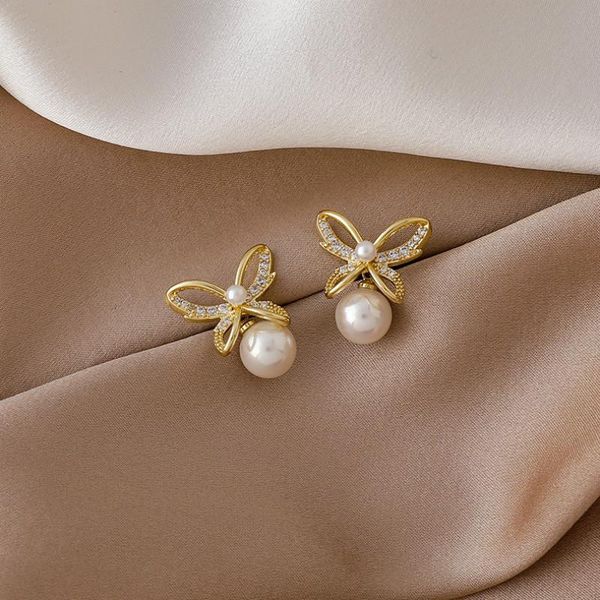

2021 new arrival trendy simulated-pearl zircon bowknot stud earrings for women elegant fashion geometric gold metal jewelry, Golden;silver