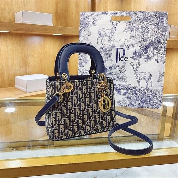 

outlet sale 80% off 2022 new bag popular high-quality embroidered women's net red hand ins single shoulder messenger bag