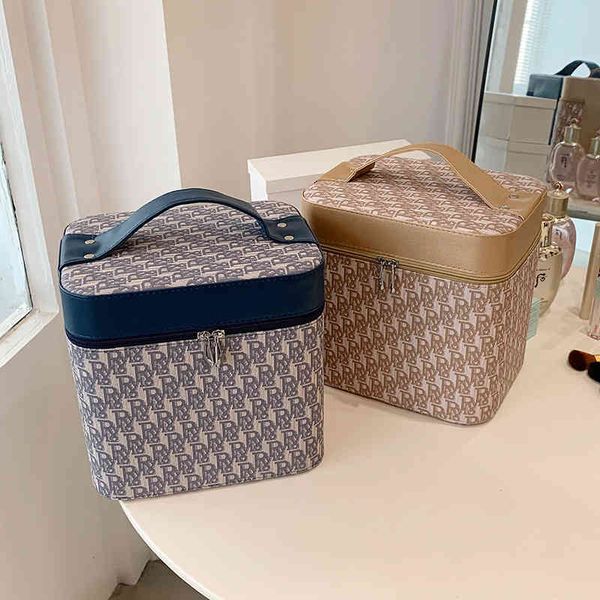 

2022 factory wholesale laohua three-layer portable korean bag double-layer high-capacity cosmetic storage box