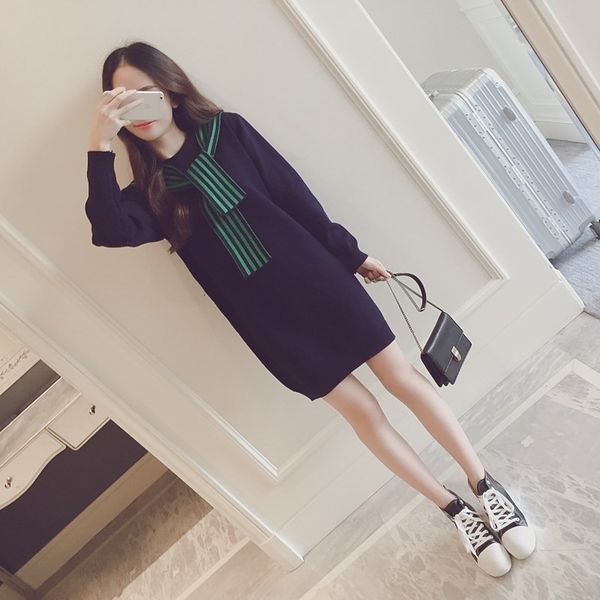 

autumn new sleeve knitted bottoming shirt, scarf collar, middle long upper garment, female students show thin t-shirt and skirt
