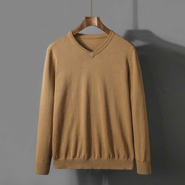 

autumn and winter casual youth v-neck color matching loose pullover long-sleeved sweater men soft bottoming shirt, White;black
