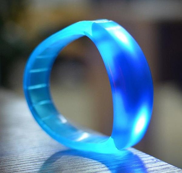 

music activated sound control led flashing bracelet light up bangle wristband club party bar cheer luminous wmtghe dh_niceshop