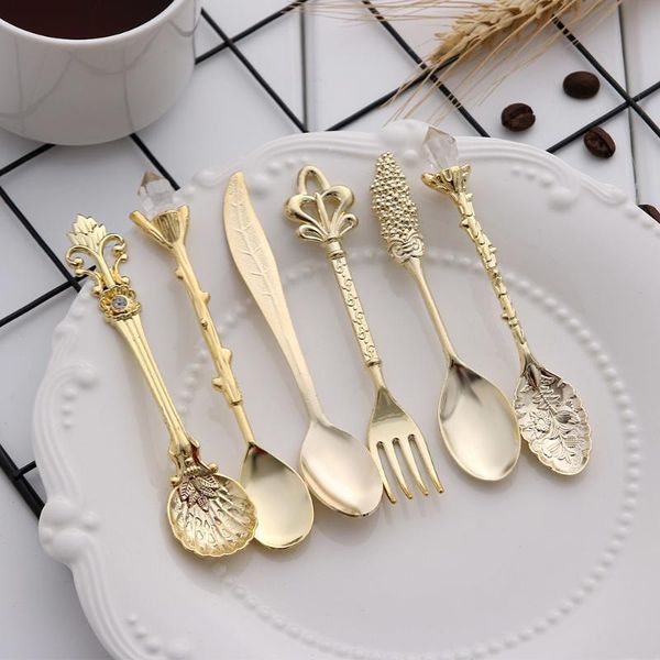 

6pcs vintage spoons fork mini royal style metal gold carved coffee fruit dessert fork kitchen tool teaspoon 1set
