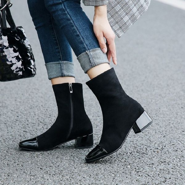 

2021 new square head elastic short women's thick socks winter in addition to back hundreds of heels martin boots rpza, Black