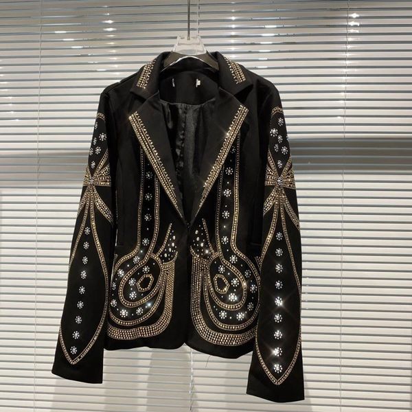 

2020 gold rivet new brocades very shiny coat to cultivate suit design ofig, Black;brown