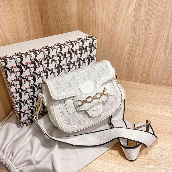 

2022 factory wholesale handbag women's eye single shoulder saddle women's