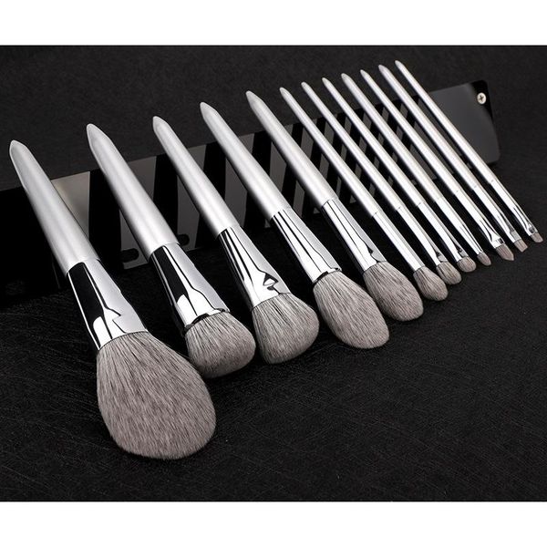 

makeup brushes set eyeshadow foundation powder eyeliner eyelash lip blush blending beauty make up cosmetic kabuki brush