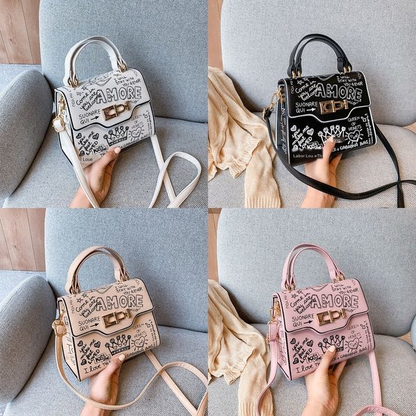 

creative and personalized s2020 lettered printed women's korean fashion square small bag high-end styling one shoulder small bag u2u3d