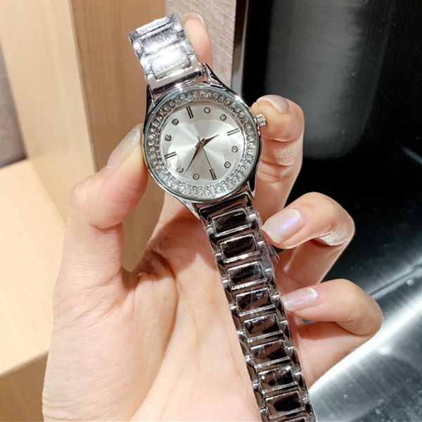 

new arrivial luxury diamonds women wristwatch famous fashion relojes de marca mujer lady quartz clock nice woman watch, Slivery;brown