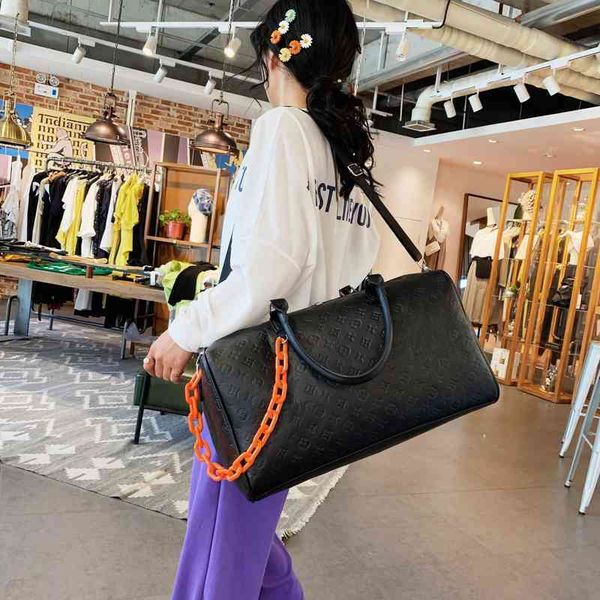 

2022 factory wholesale pu embossed fashion travel women's portable large capacity sports bag