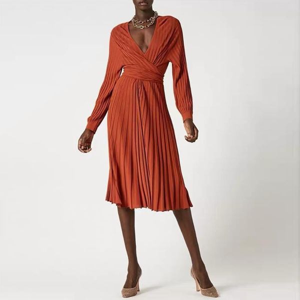 

st new products for autumn and winter women's self-cultivation elastic cross-tie v-neck striped long-sleeved base knitted d, Black;gray