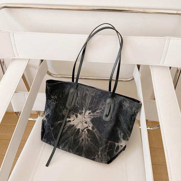

2020 autumn and winter new vegetable basket female bag ladies casual big bag denim female fashion shoulder handbag