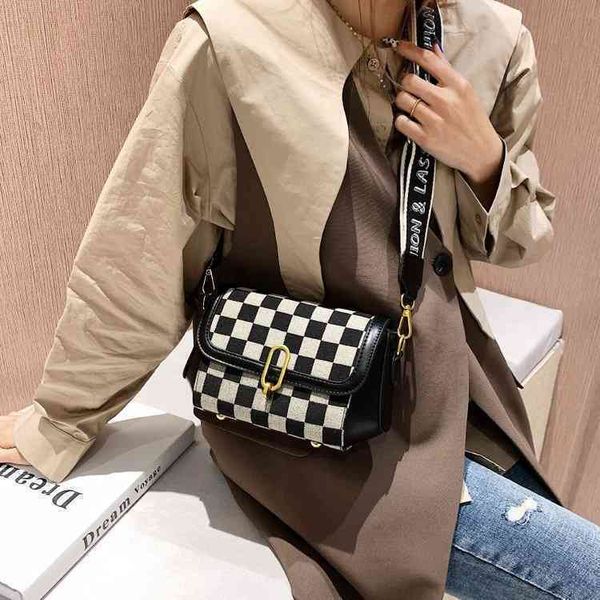 

2022 factory outlet super fire small women's autumn and winter new versatile messenger bag high sense fashion foreign style single shou