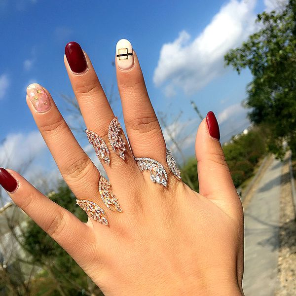 Nuove donne della moda Anelli Hip Hop Gioielli Hip Hop fatti a mano Cubic Zirconia Butterfly Wings Ring for Bride Wedding Anniversary Bijourx Gifts for Women Girls