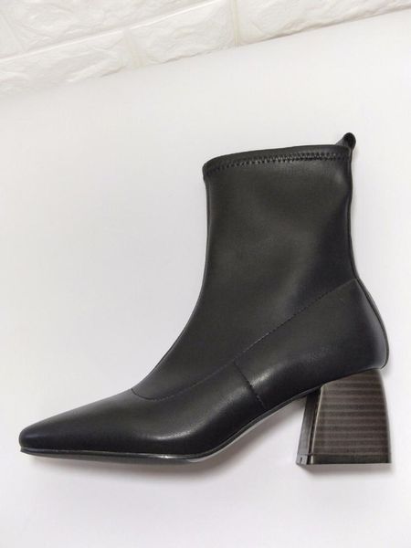 

weiqiaona 2020 new winter women shoes square toe low heels short boot martin boots ladies shoes stars model, Black