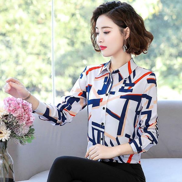 

2020 chiffon long sleeve women's new spring dress loose shirt bottom small shirt middle aged mother dress girl1, White