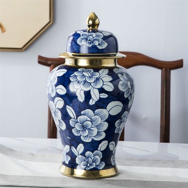 Antike königliche handbemalte blaue und weiße Keramik Golden General Tank Vase Fortune Hat-covered Ingwer Gläser Ornament kreatives Geschenk LJ201209