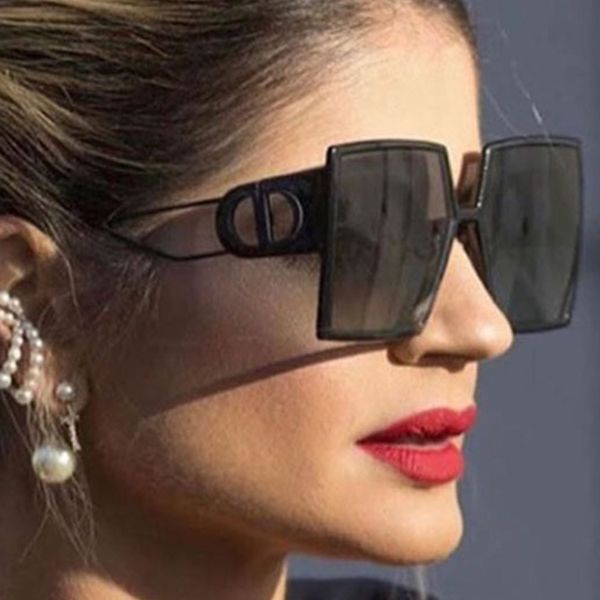 

2020 jin zhixiu yang ying's of the same style with large box and thin mesh red hollow out leg sunglasses, White;black