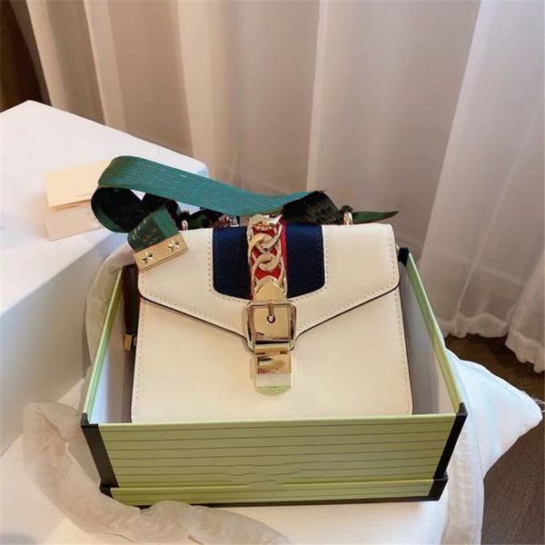 

2021 classic luxury designer sylvia navy women fashion with bow diamond lattice shoulder vintage flap bags