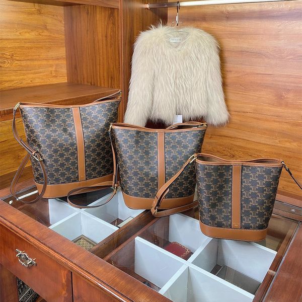 

a new style of autumn bag