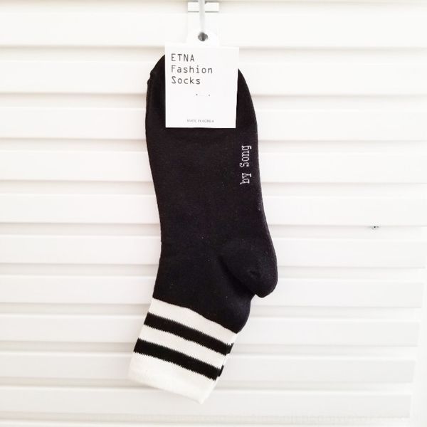 

04s37 korean dongdaemun cotton and sockswomen's socks etna stripes middle bars wlejo cotton 2 tube matching socks color, Black